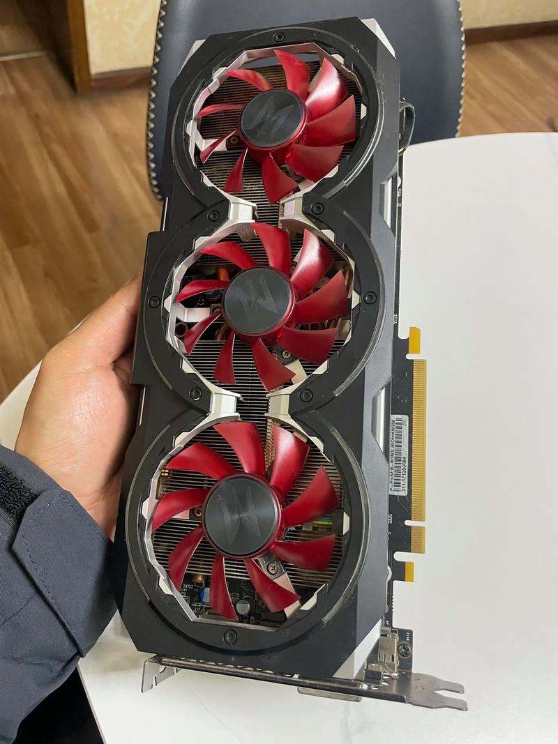 影驰GTX1080显卡问世受广泛关注，带你了解其细节与设计特色