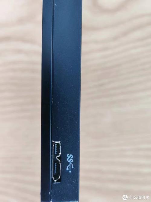 联想F308移动硬盘怎么样？全方位评估其外观设计与性能  第4张