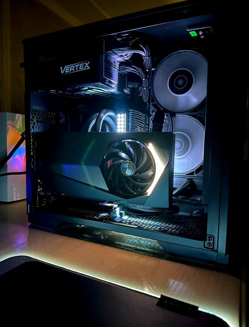 GTX960 ITX显卡：小巧机身，满足主流游戏需求