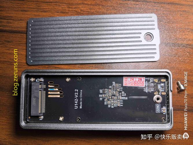 USB固态硬盘备受瞩目，体积小巧方便携带与使用  第10张
