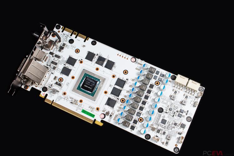 适配GTX980显卡的机箱关键要素，尺寸与散热设计很重要  第2张