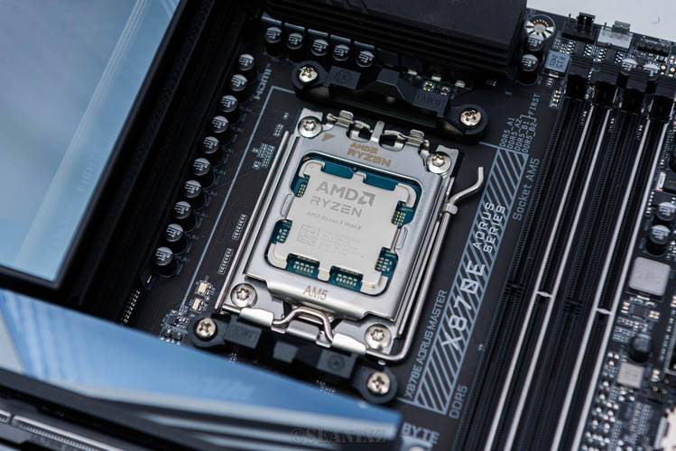 gtx480 超频 GTX480超频指南：释放潜能前的准备及相关要点详解  第3张