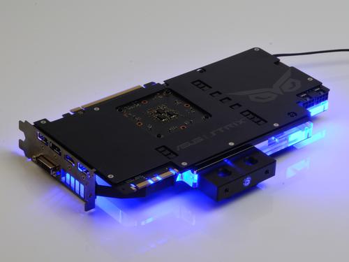 华硕GTX980TI水冷装置，散热效能强，原理稳定可靠  第3张