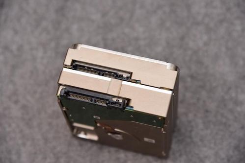 硬盘12针接口技术崭露头角，连接稳定传输快优势显著？  第3张