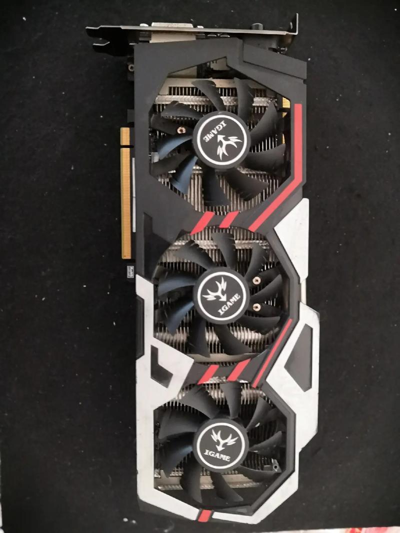 GTX1080与R9 295X2：显卡界翘楚的性能差异与发布背景？  第2张