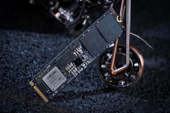 提升电脑性能关键：选合适SSD硬盘，三星980 PRO读写超出色