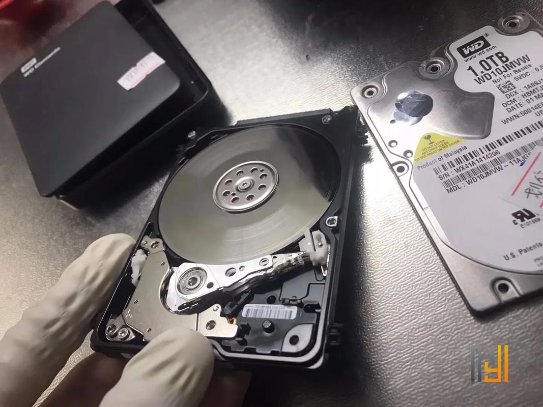 移动硬盘盘片的秘密：材质与数量的不同影响你知道吗？  第4张