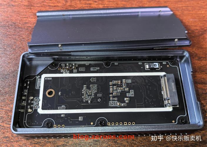 雷蛇产品硬盘更换不易？这些准备工作与细节你需知晓  第7张