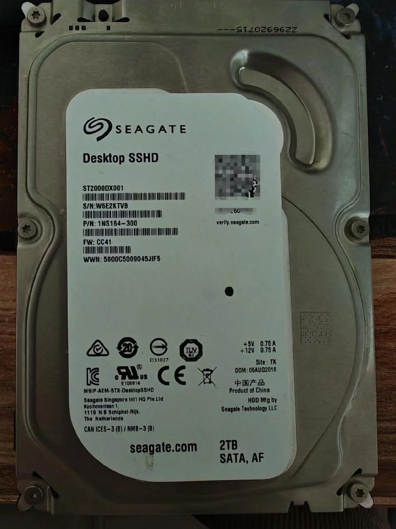 SSHD硬盘优势显著，多角度阐述其使用及安装连接要点  第6张