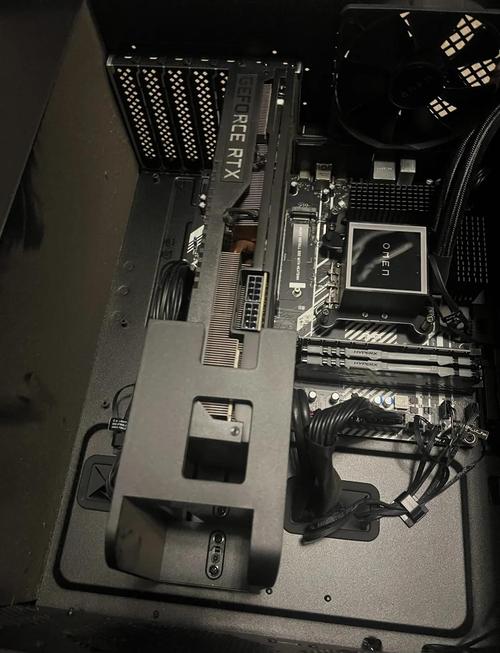 承载无数玩家回忆的GTX280，如何拆解？工具准备看这里