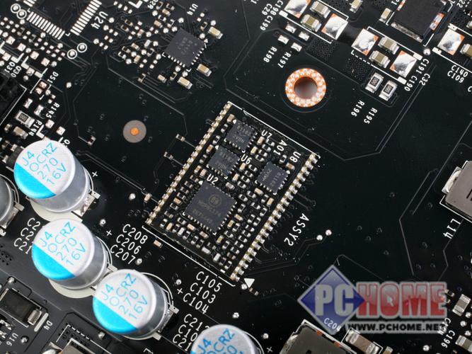 GTX Titan X主板性能卓越，硬件规格与接口设计亮点多  第7张