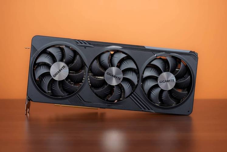 GTX790 Titan：性能非凡的顶级显卡，在图形领域大放异彩  第2张