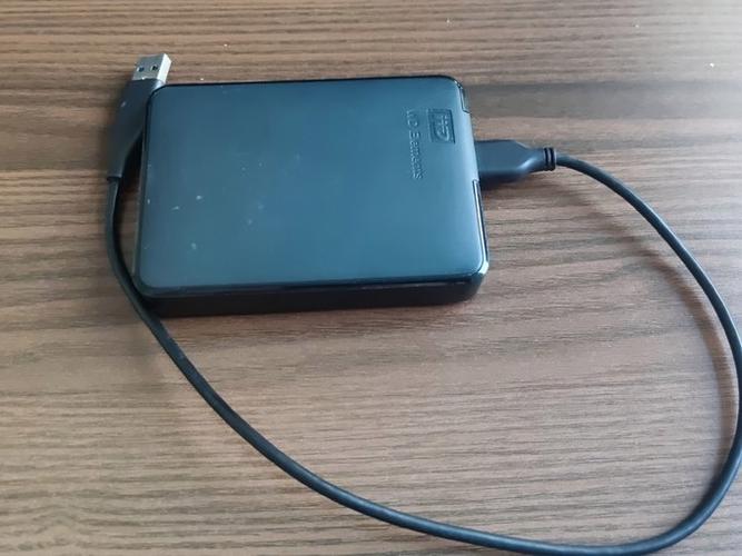 小巧便携的WD500G移动硬盘，外观精致存储强！你了解吗？  第4张