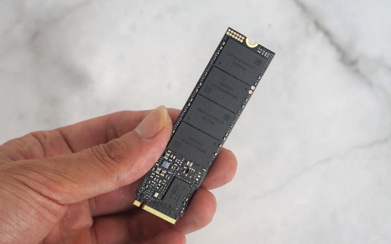 750GB 单碟笔记本硬盘：存储大突破，性能新提升  第6张
