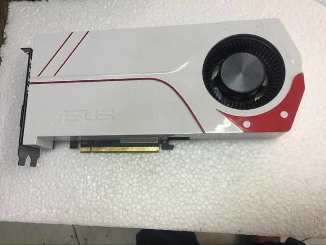 华硕Turbo GTX960显卡性能出色，外观设计更是独树一帜  第6张