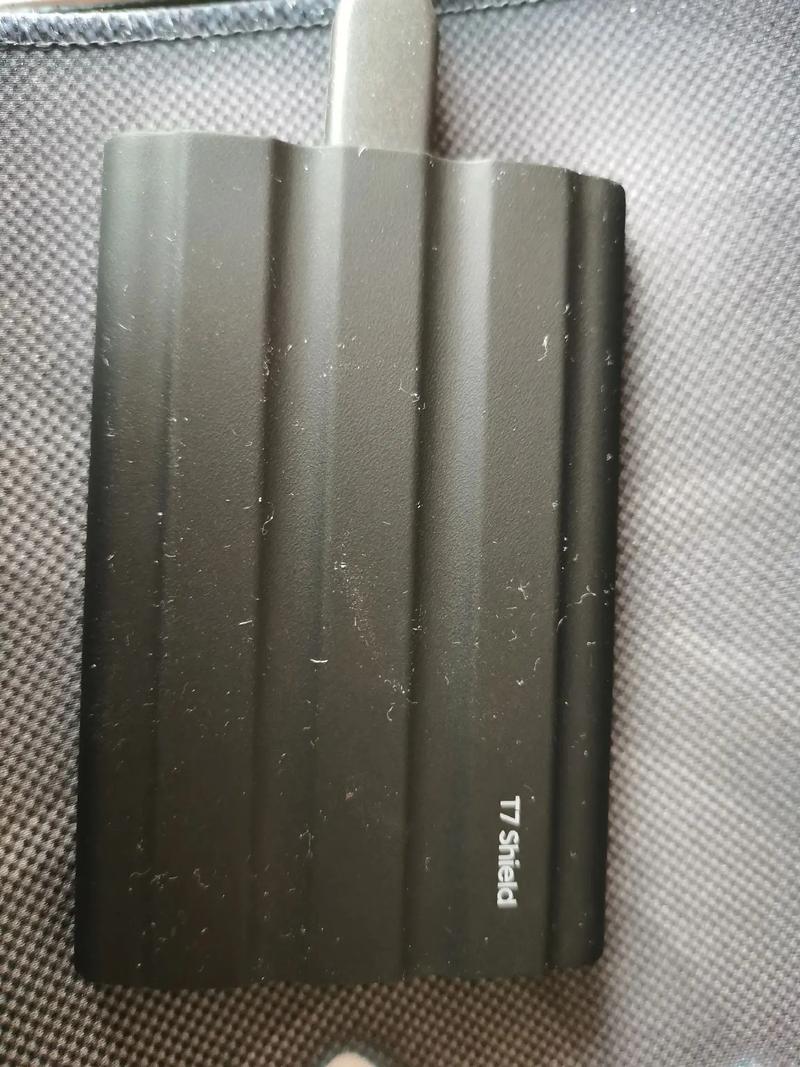 三星新推M3便携式移动硬盘，外观设计简洁格调高  第1张