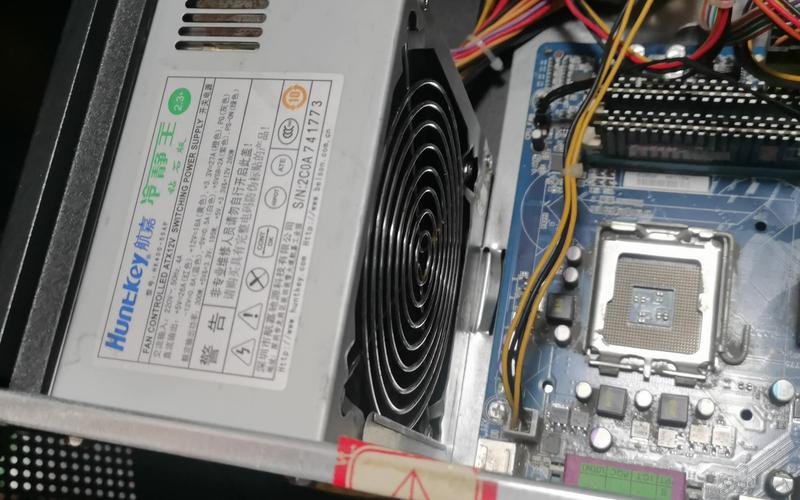 计算机硬件中的关键：775针主板与硬盘，你了解多少？  第9张