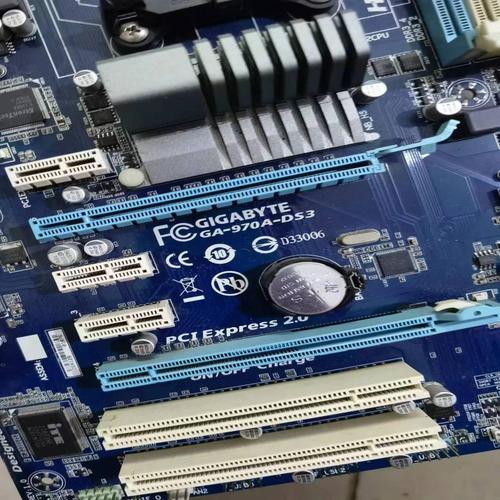 深入了解技嘉970主板硬盘接口，SATA类型有何独特之处？