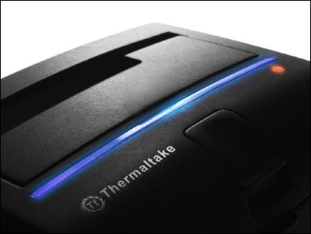 Thermaltake硬盘盒：实用工具，兼具出色外观与便携性  第6张