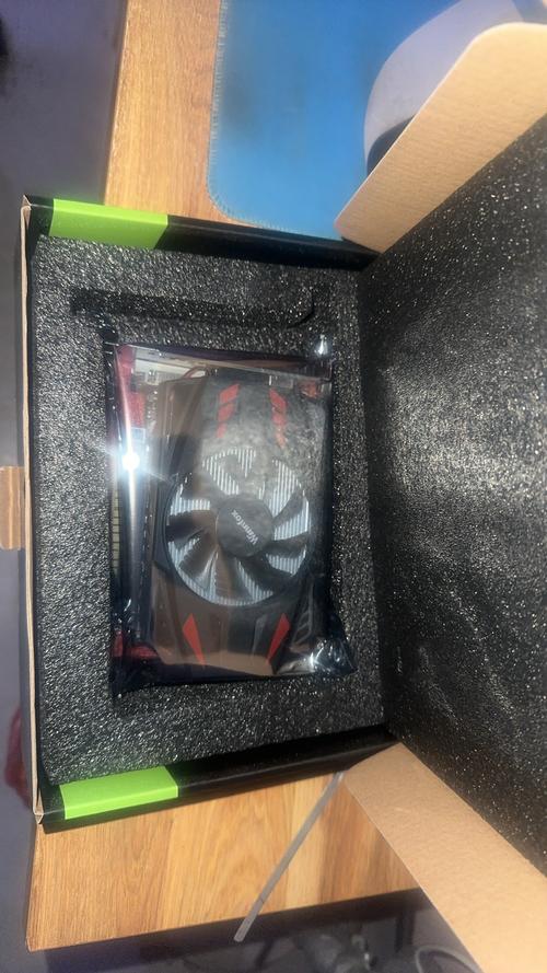 握住GTX系列显卡，期待满满，开箱看看有哪些珍品？  第7张