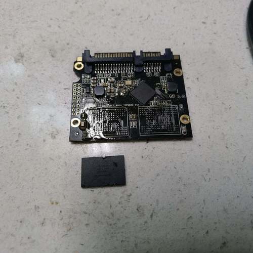 固态硬盘速度受多因素影响，主控芯片作用几何？
