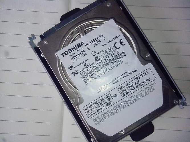 计算机初期的12MB硬盘：虽小却解决数据存储难题，奠定推广基础  第9张