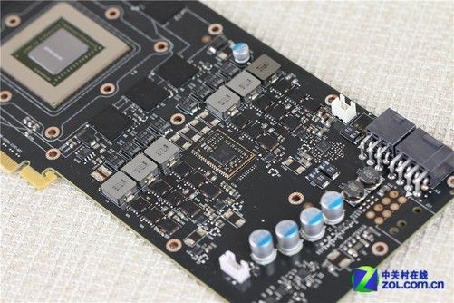 深入探讨GTX770 PCB：设计特点、散热优势与元件布局  第5张