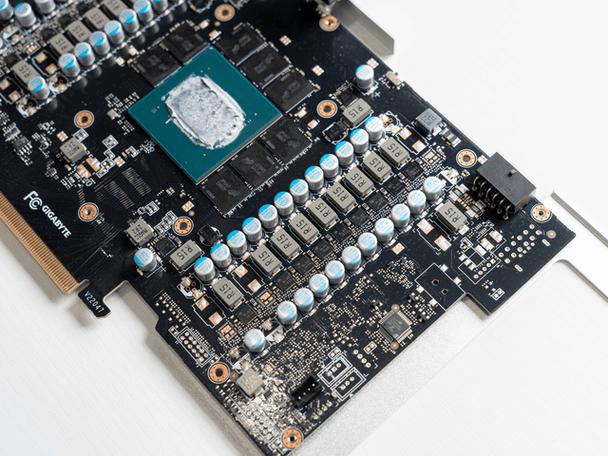 GTX1080显卡电容大揭秘：固态电容与陶瓷电容的关键作用？  第2张