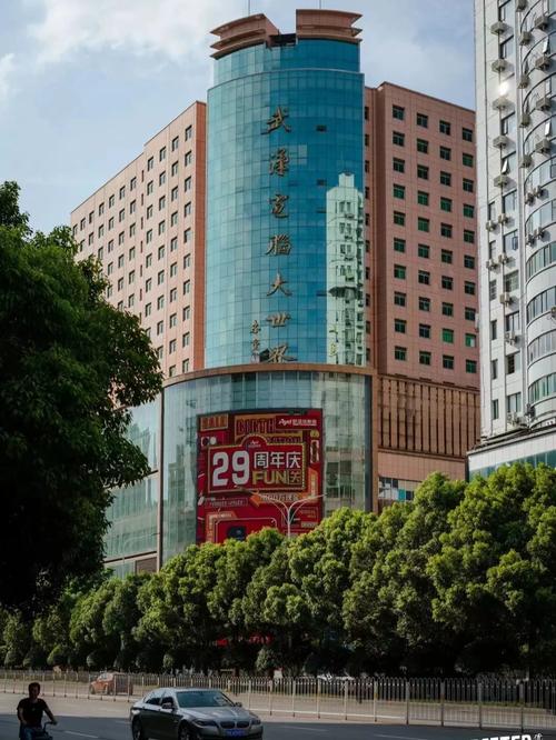 武汉电脑用户更换硬盘必看！广埠屯赛博数码广场等地点介绍