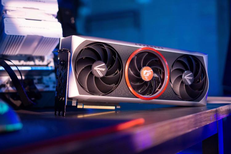GTX480：显卡发展重要节点，突破竞争引领全新体验