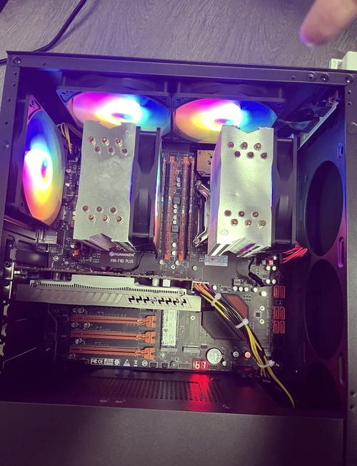 X99主板受欢迎，硬盘与机箱选择的关键要点有哪些？  第2张