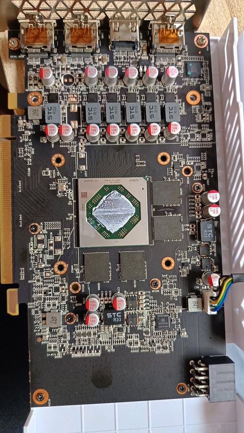 深入探究GTX1060内部构造，详解其拆装准备工作及过程  第6张
