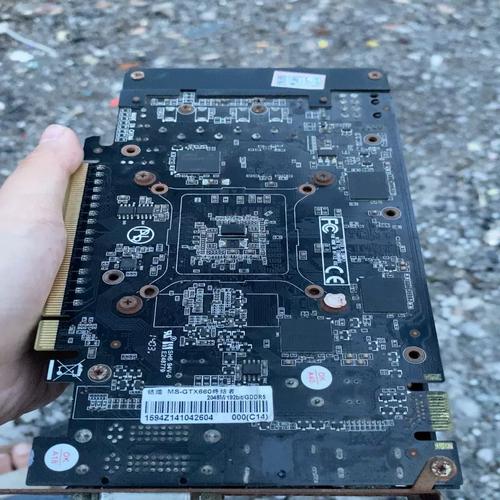 深入探秘GTX680内部构造，详细拆解过程大揭秘  第7张
