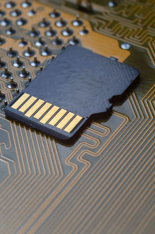 金邦120g硬盘：存储稳定小巧便携，满足日常所需  第3张
