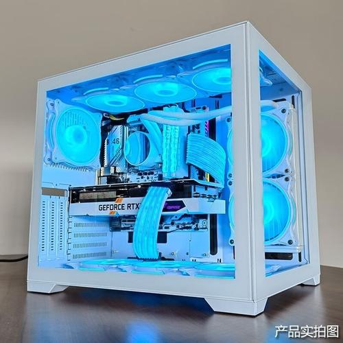 GF GTX机箱：设计独特性能优，灯光绚丽吸睛强
