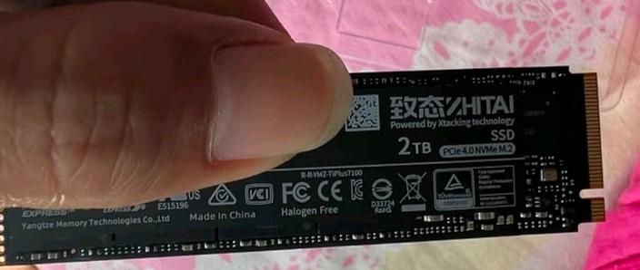 电脑存储新宠！512GB固态硬盘外观与材质深度剖析？  第4张