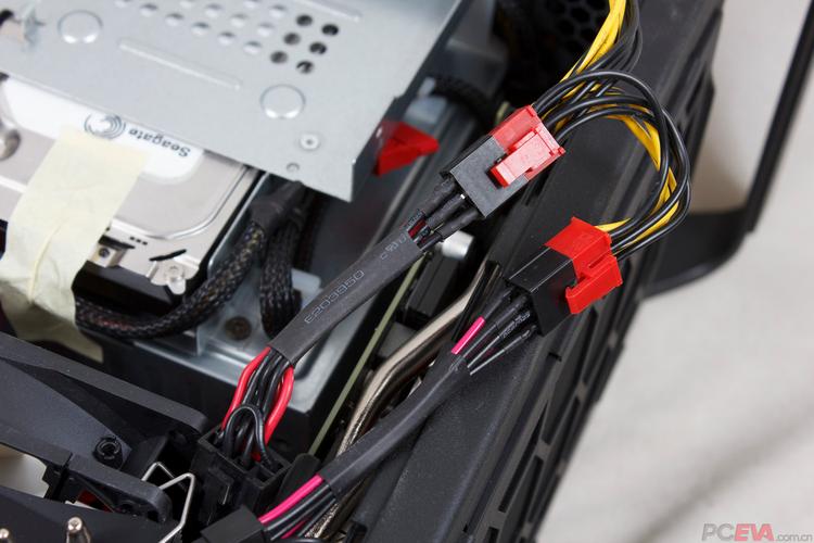 GTX980供电系统揭秘：双8pin接口如何保障高性能运行？  第3张