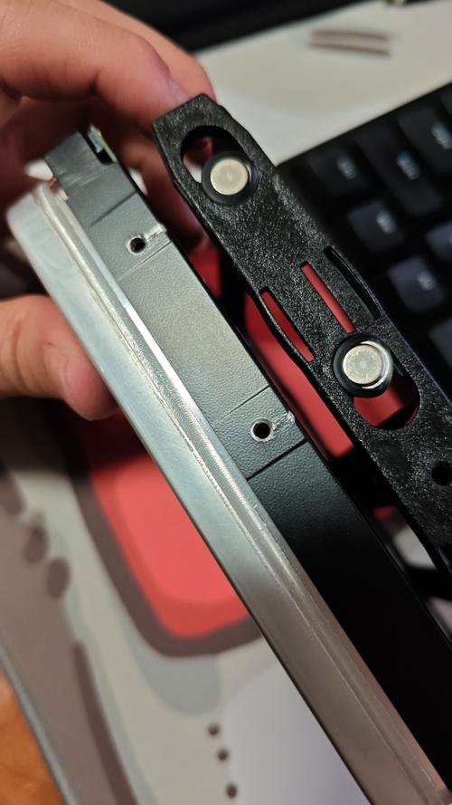 NZXT H2机箱硬盘安装不难，这几步轻松搞定  第6张