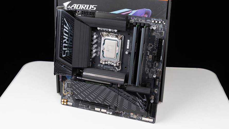 技嘉GTX780性能剖析：大型游戏与视频渲染皆出色  第3张