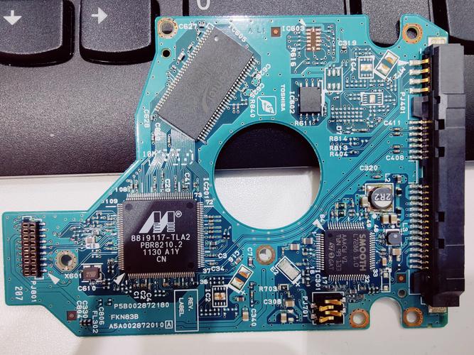 深入剖析电脑硬盘内部构造，了解其工作原理与性能特点  第10张