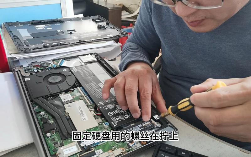 电脑硬盘接口螺丝会松动吗？正常使用及老化因素分析  第8张