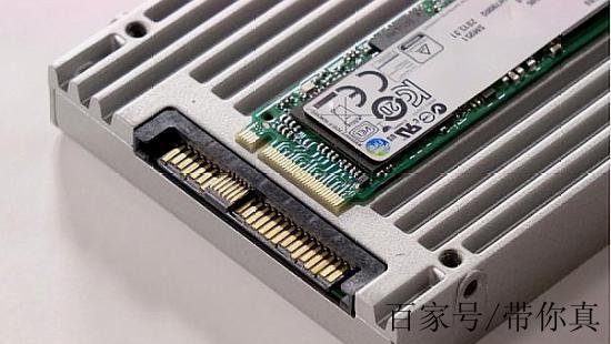 U45D固态硬盘接口：数据传输的高速通道，性能表现大揭秘