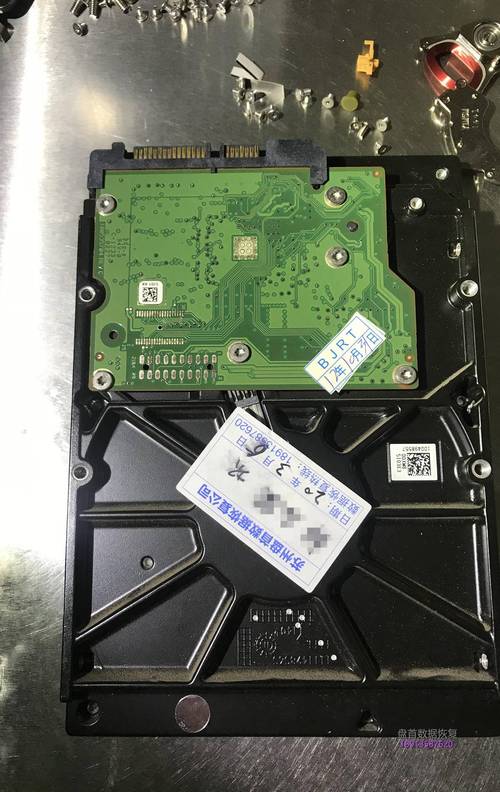 希捷2TB硬盘磁头撞击盘片故障，这些表现你知道吗？  第8张