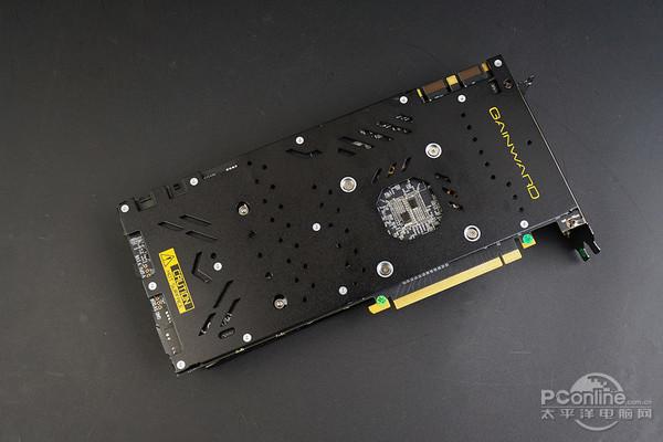 GTX1070追风显卡评测：性能散热佳，外观接口设计亮点多