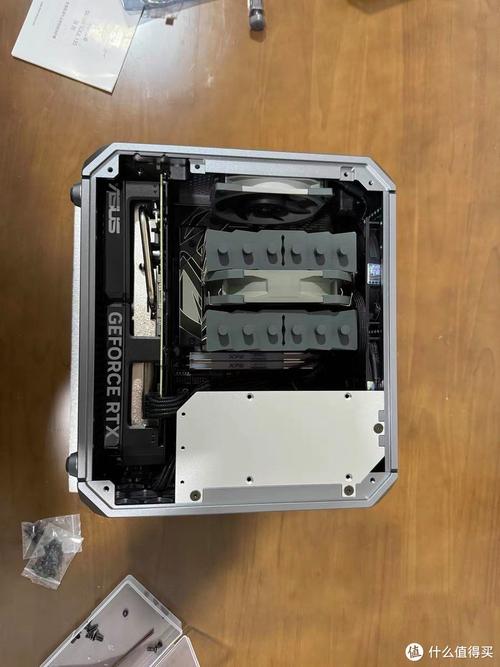 将GTX1080装入ITX机箱面临挑战，如何挑选适配机箱？  第4张