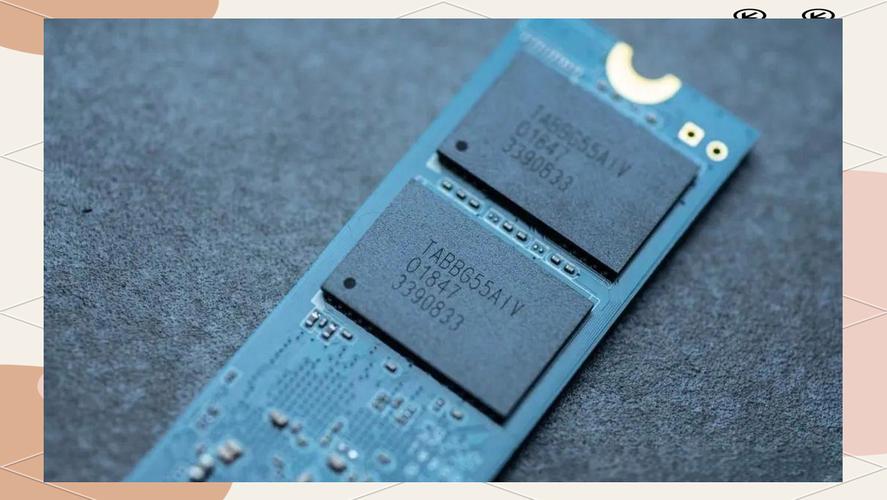 华强北固态硬盘寿命受多种因素制约，TLC与QLC芯片影响几何？  第4张