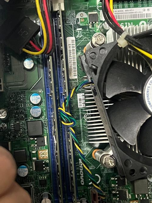 老旧 IDE 笔记本升级固态硬盘，性能提升显著但有何潜在风险？  第8张