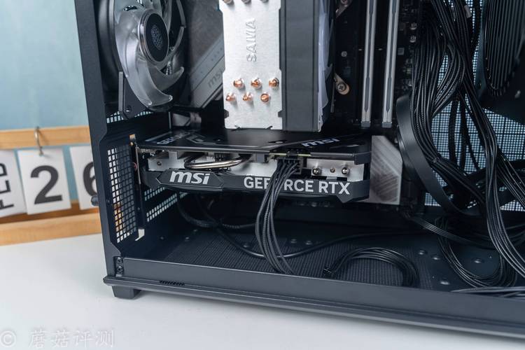 GTX1070 Mini机箱：小巧便携且性能出色，适合空间有限用户
