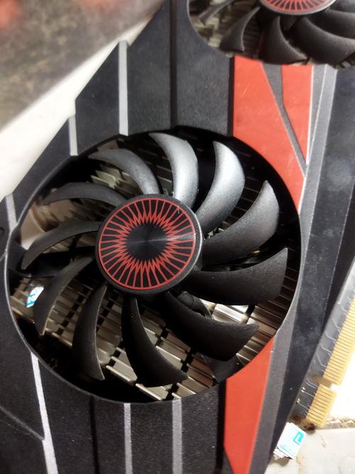 华硕GTX960 SLI方案：互联双显卡，提升游戏性能与体验  第7张
