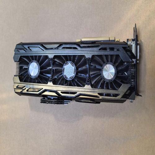GTX1080冰龙显卡评测：外观设计独到，散热性能出色？  第2张